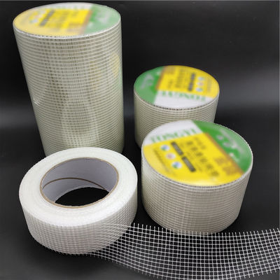 Buon prezzo La fibra di vetro autoadesiva standard Mesh Tape White Color For mura le crepe in linea