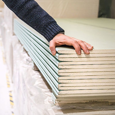 Buon prezzo resistente di acqua decorativo del pannello di carta e gesso del bordo di gesso di 15mm per dell'interno in linea