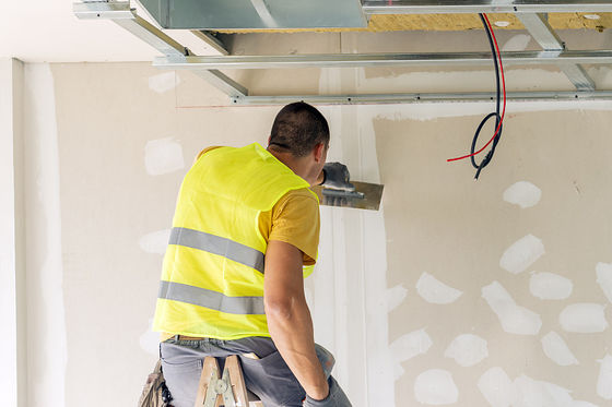 Buon prezzo i plasterboard del gesso di 1220x2440mm hanno rinforzato 15mm spesso per il soffitto in linea