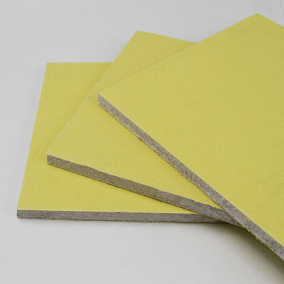 Buon prezzo Il bordo di rinforzo durevole del soffitto del gesso di 9mm ha affusolato il bordo per la decorazione del soffitto in linea