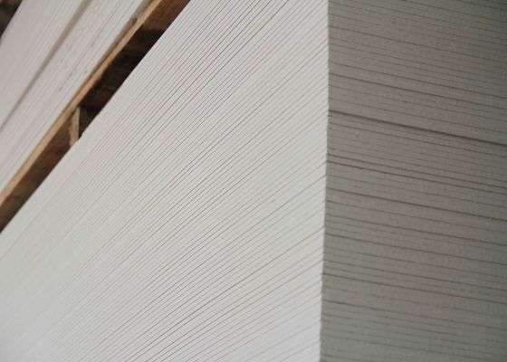 1220x2440mm Gipsoplatto soffitto interno non combustibile Gipsoplatto resistente al fuoco