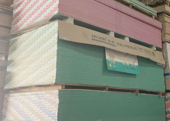 Buon prezzo Disegno in gesso standard 9.5Mm/10.5Mm/12Mm Resistenza alle muffe Decorazione interna Disegno in gesso in linea